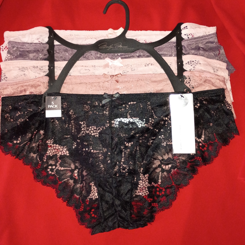 Authentic NWT